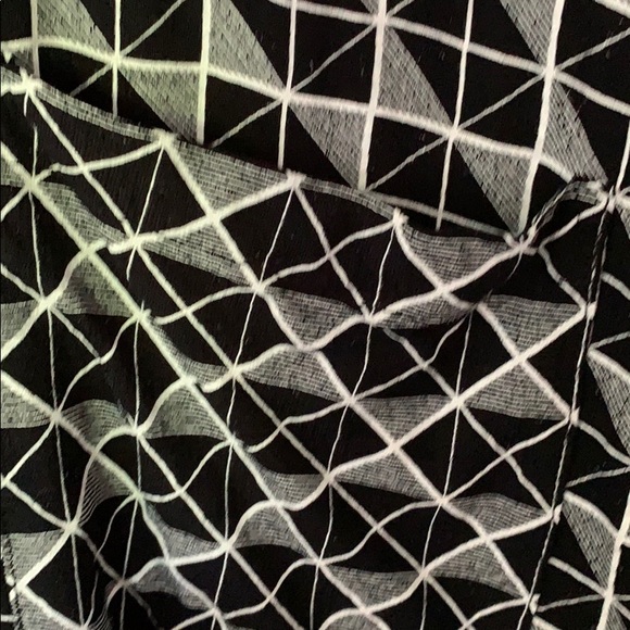 Top - Picture 5 of 6